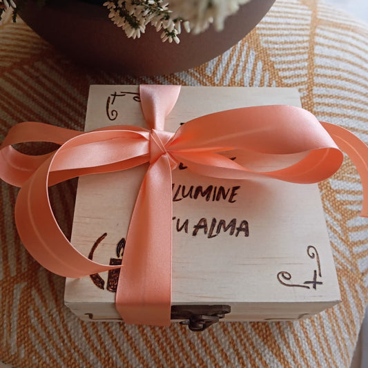 Cajita madera "ILUMINA TU ALMA"
